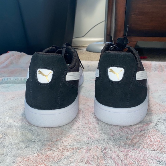 Puma Men's Black and White Sneakers - Picture 4 of 6